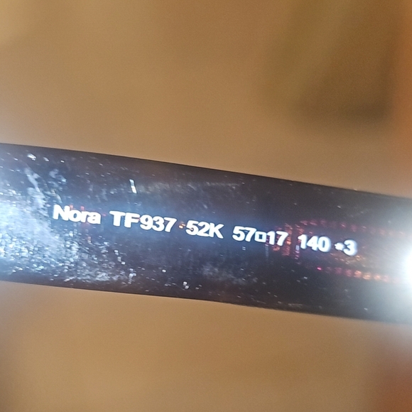 TOM FORD NORA Cat Eye Sunglasses TF937 - Picture 3 of 3